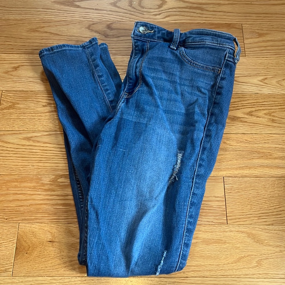 VERY GOOD CONDITION Hollister Skinny jean leggings with rips size 11R W30 L28